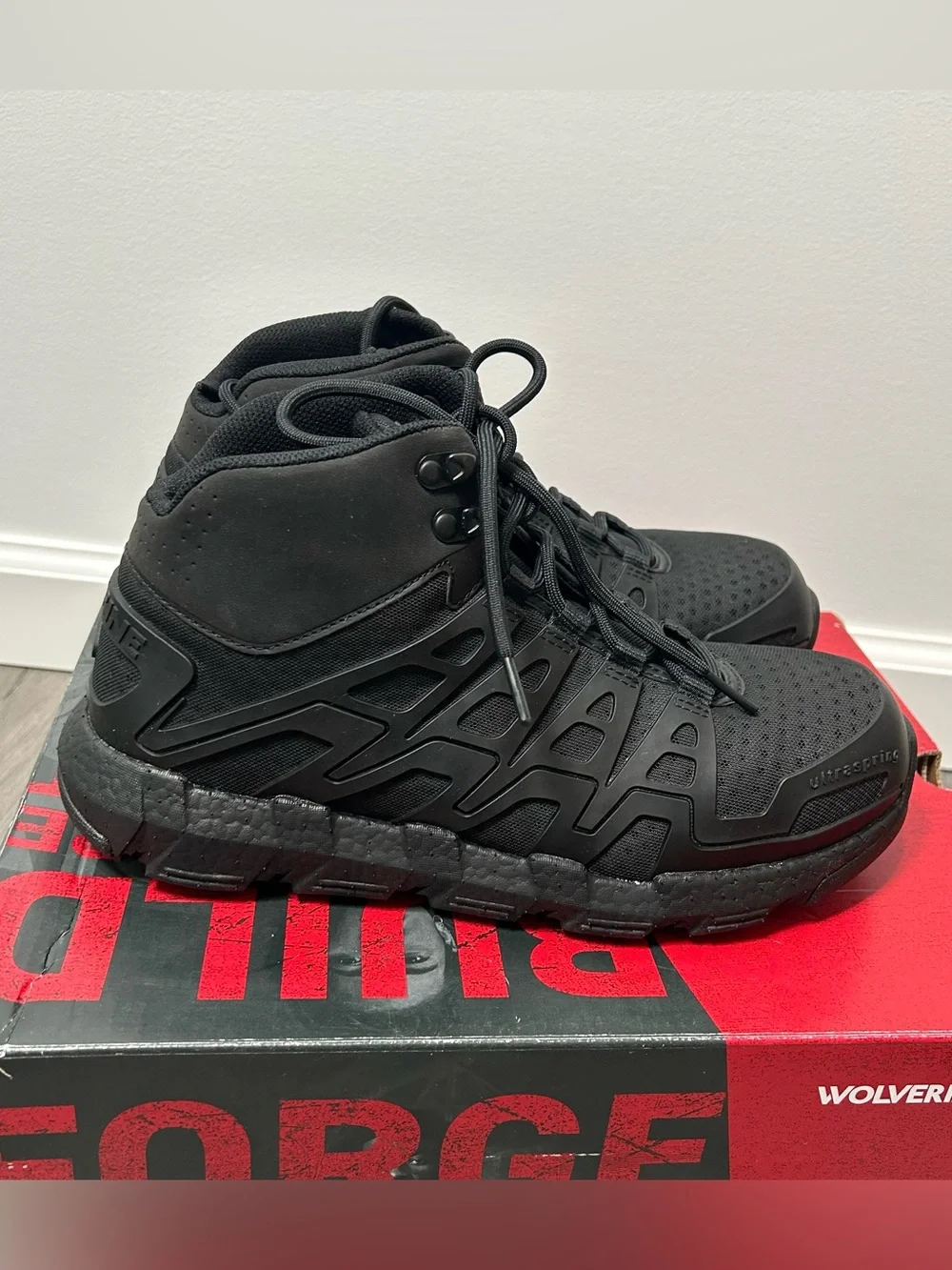 New WOLVERINE MEN'S REV VENT DURASHOCK WORK SHOES CARBON TOE Black Size 8M Boots